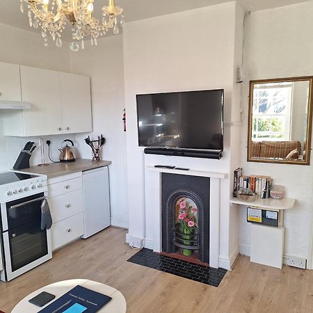 The Studio Apartment Уеймут Екстериор снимка