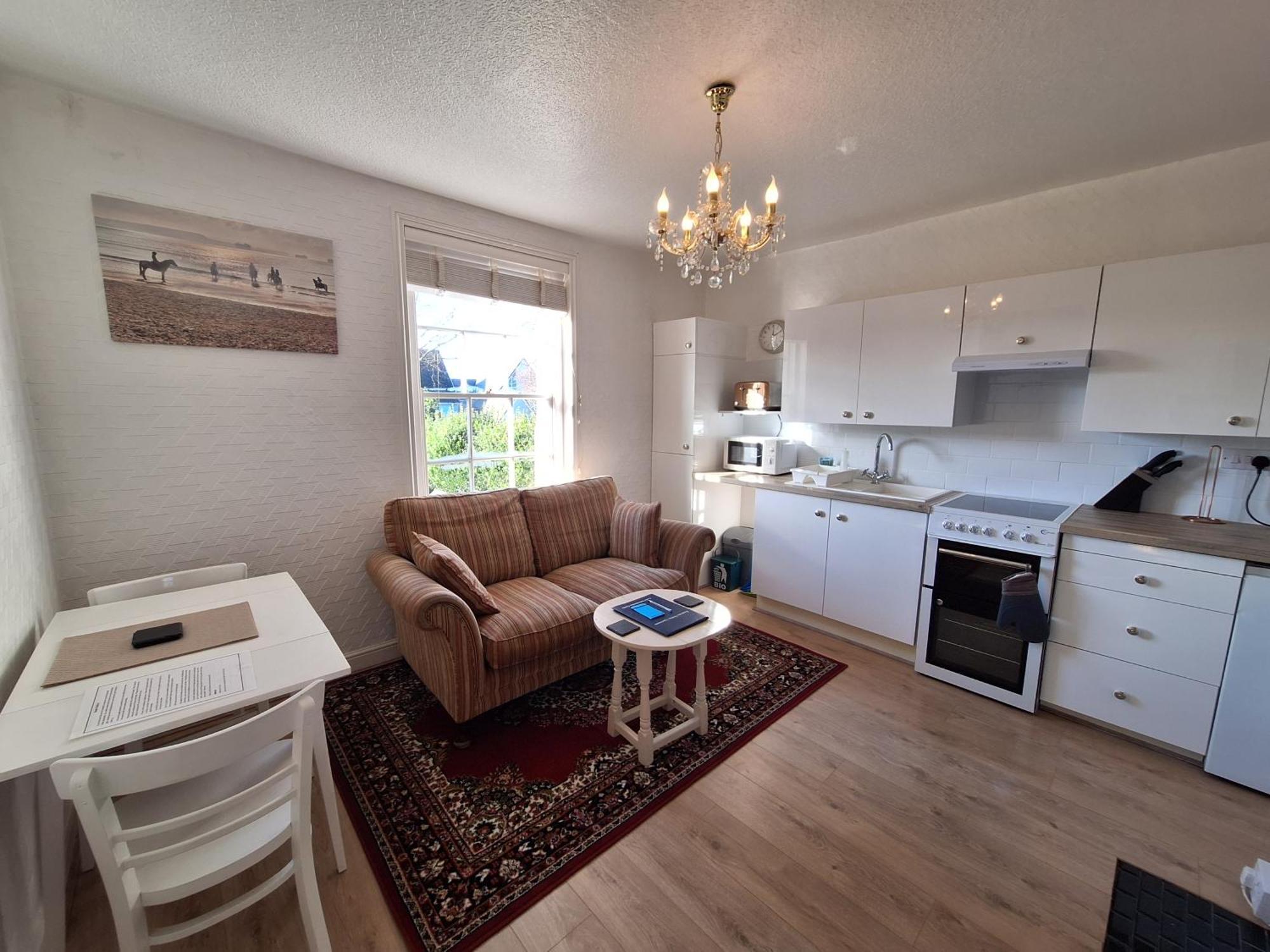 The Studio Apartment Уеймут Екстериор снимка