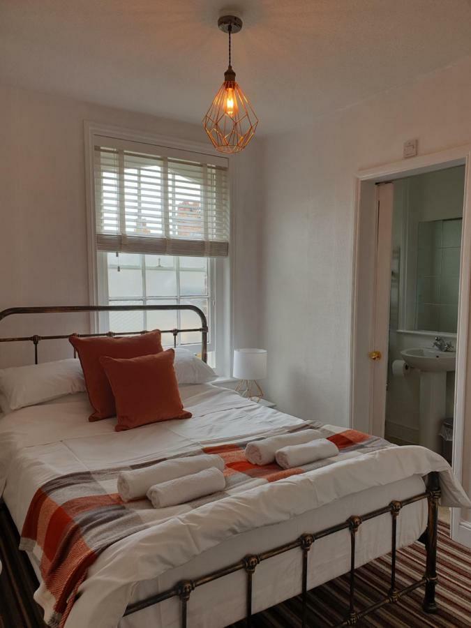 The Studio Apartment Уеймут Екстериор снимка